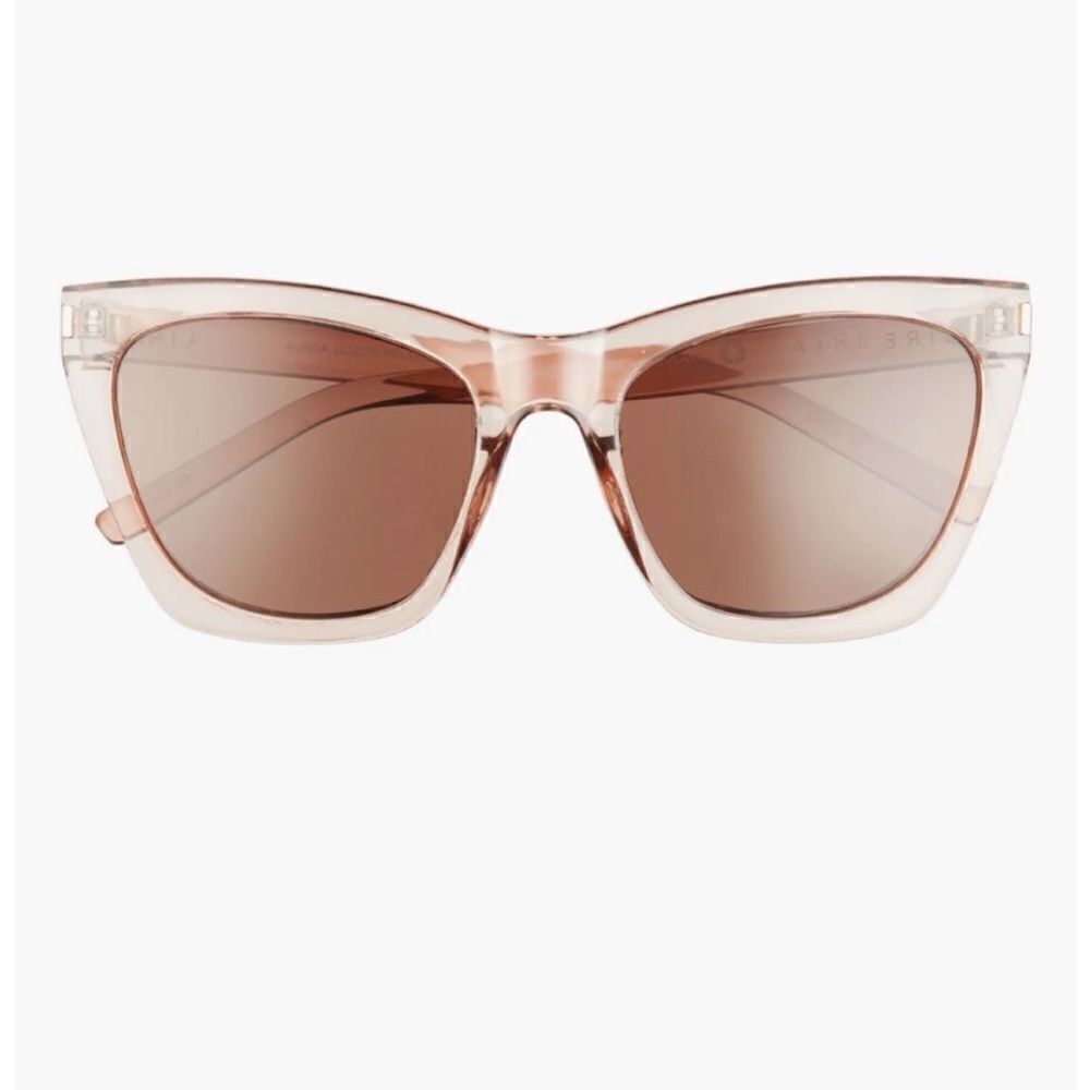 Aire Auriga 54mm Gradient Cat Eye
Sunglasses - Picture 2 of 6